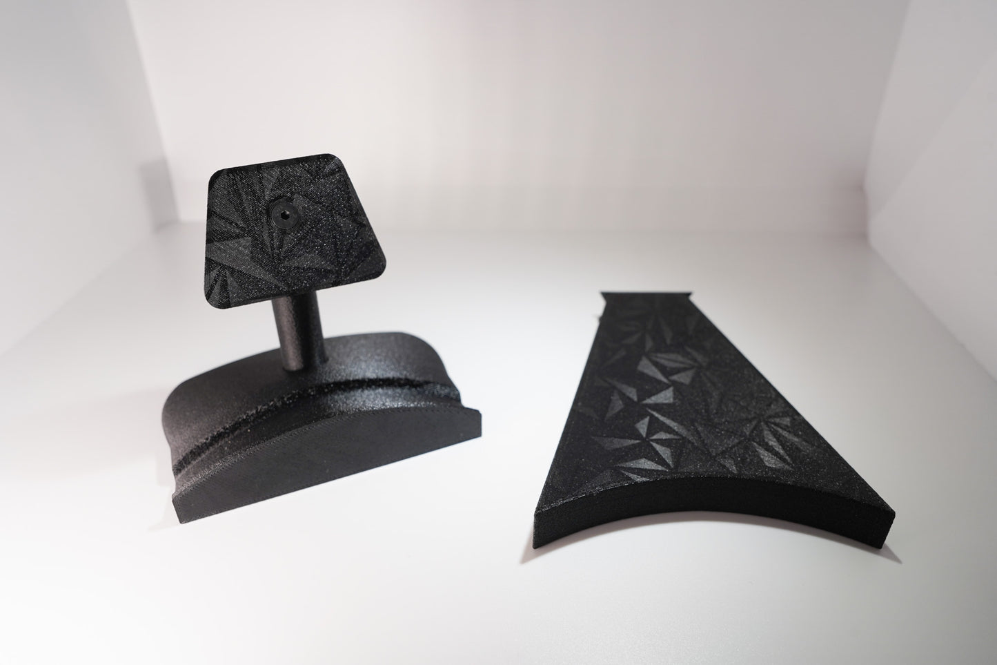 Legion Go Controller adapter and display stand