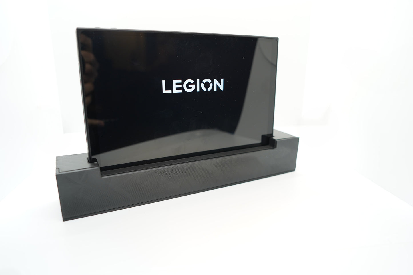 USB-C Adaptable dock for Legion Go